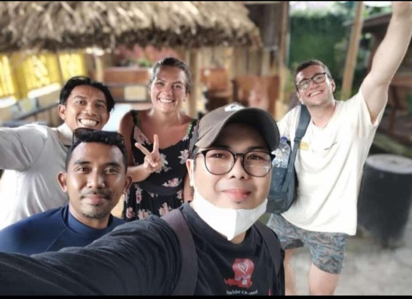 Bujak Permai Villa Matahari Lombok Ntb Praya Bagian luar foto
