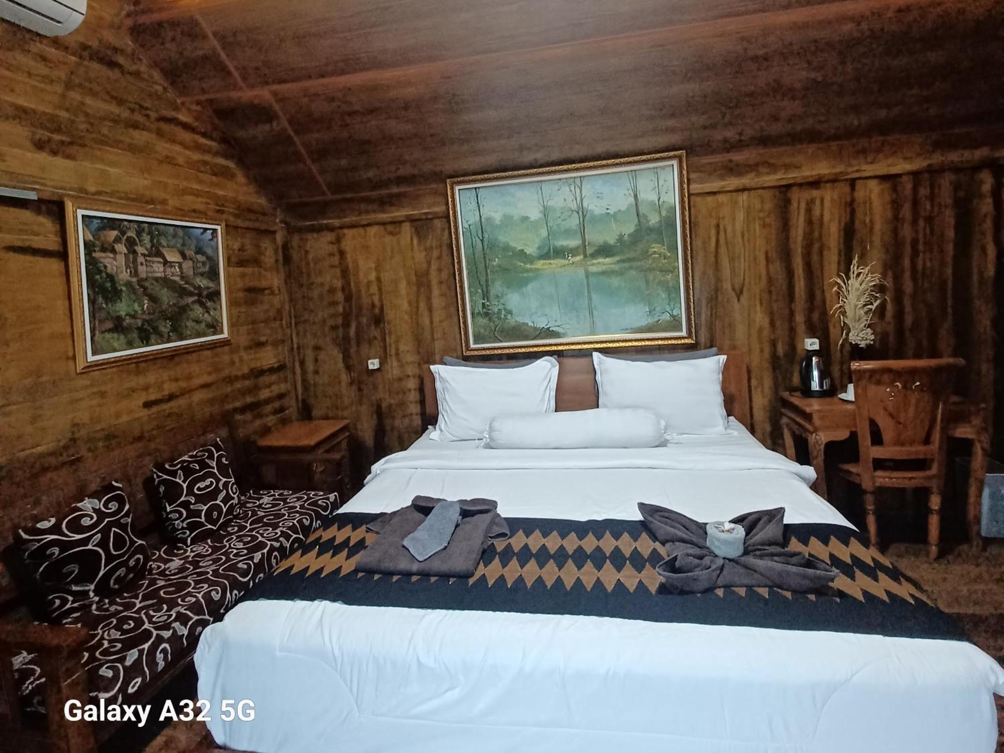 Bujak Permai Villa Matahari Lombok Ntb Praya Bagian luar foto