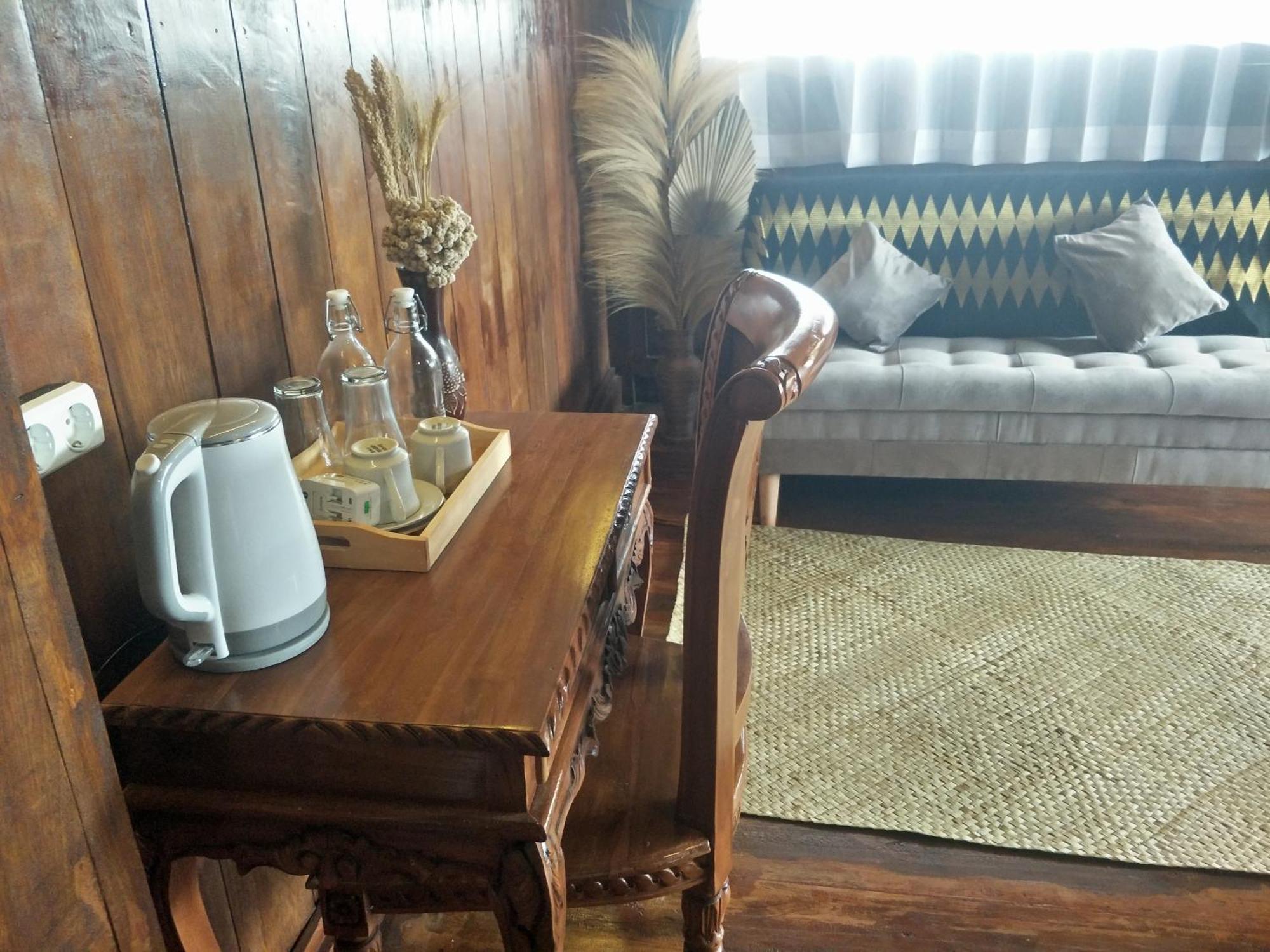 Bujak Permai Villa Matahari Lombok Ntb Praya Bagian luar foto